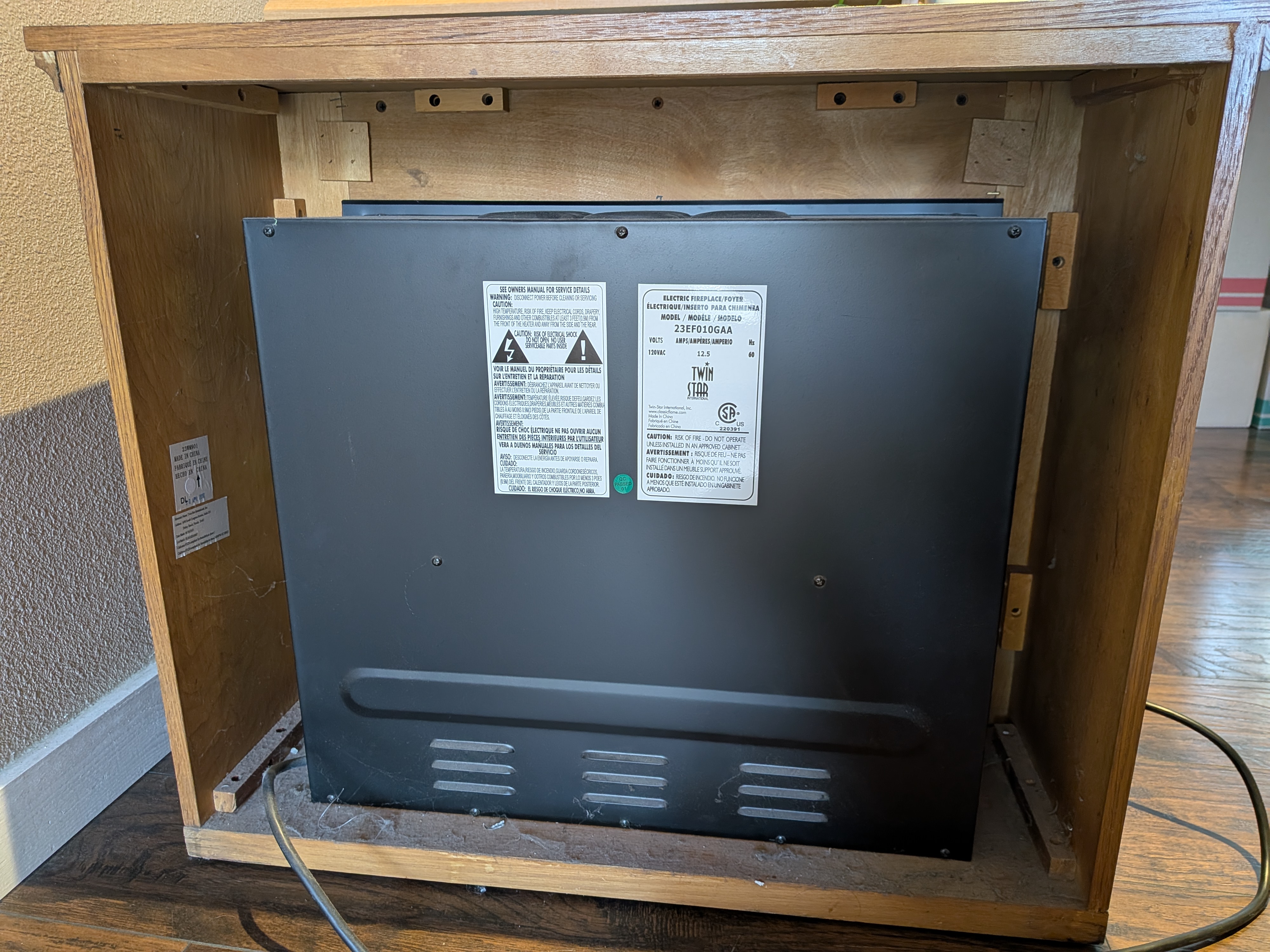 ClassicFlame Electric Fireplace with Oak Mantel (Twin Star, Model 23EF010GAA)