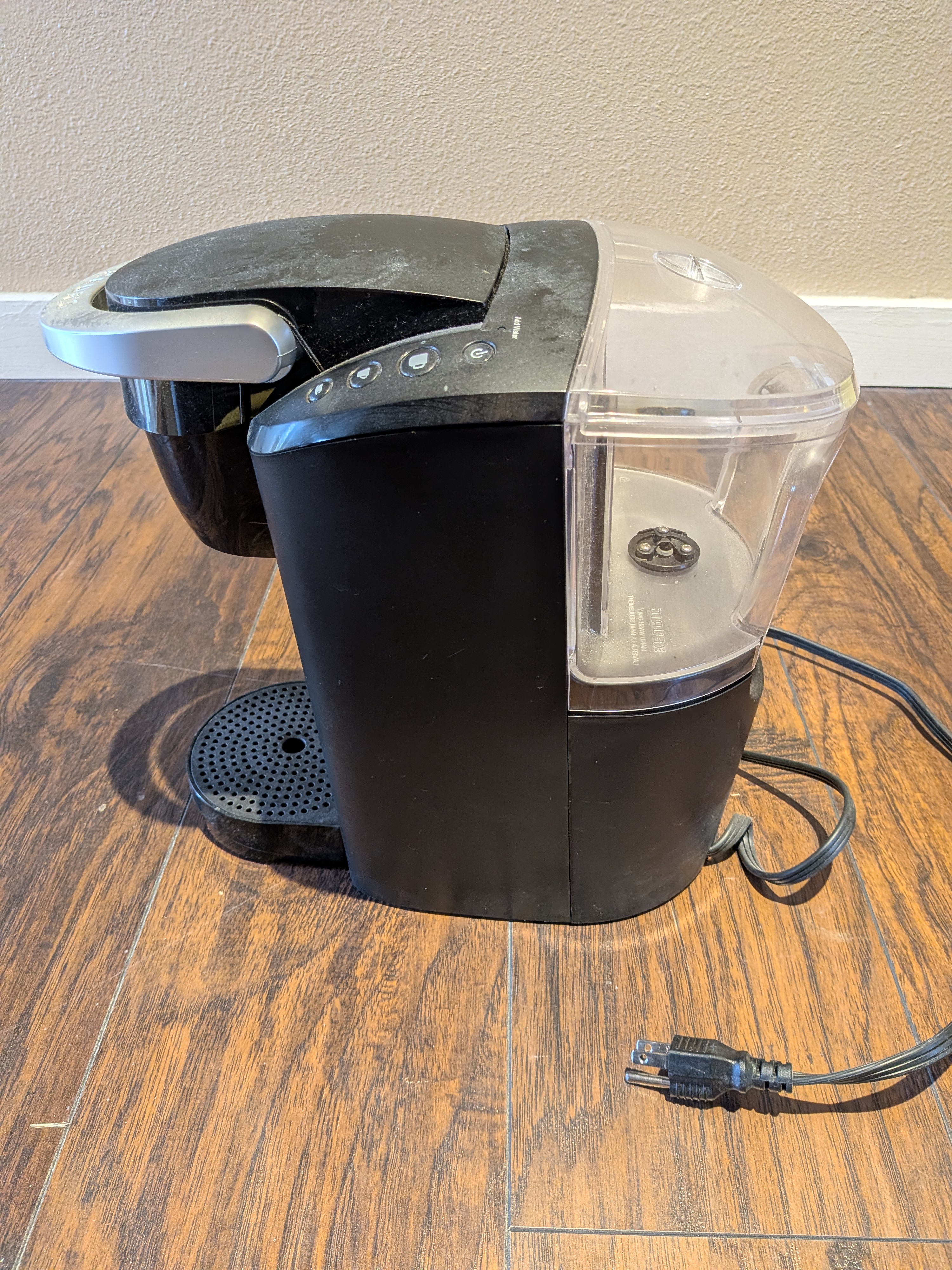 Keurig K-Compact Single-Serve Coffee Maker with Original Box (Black)