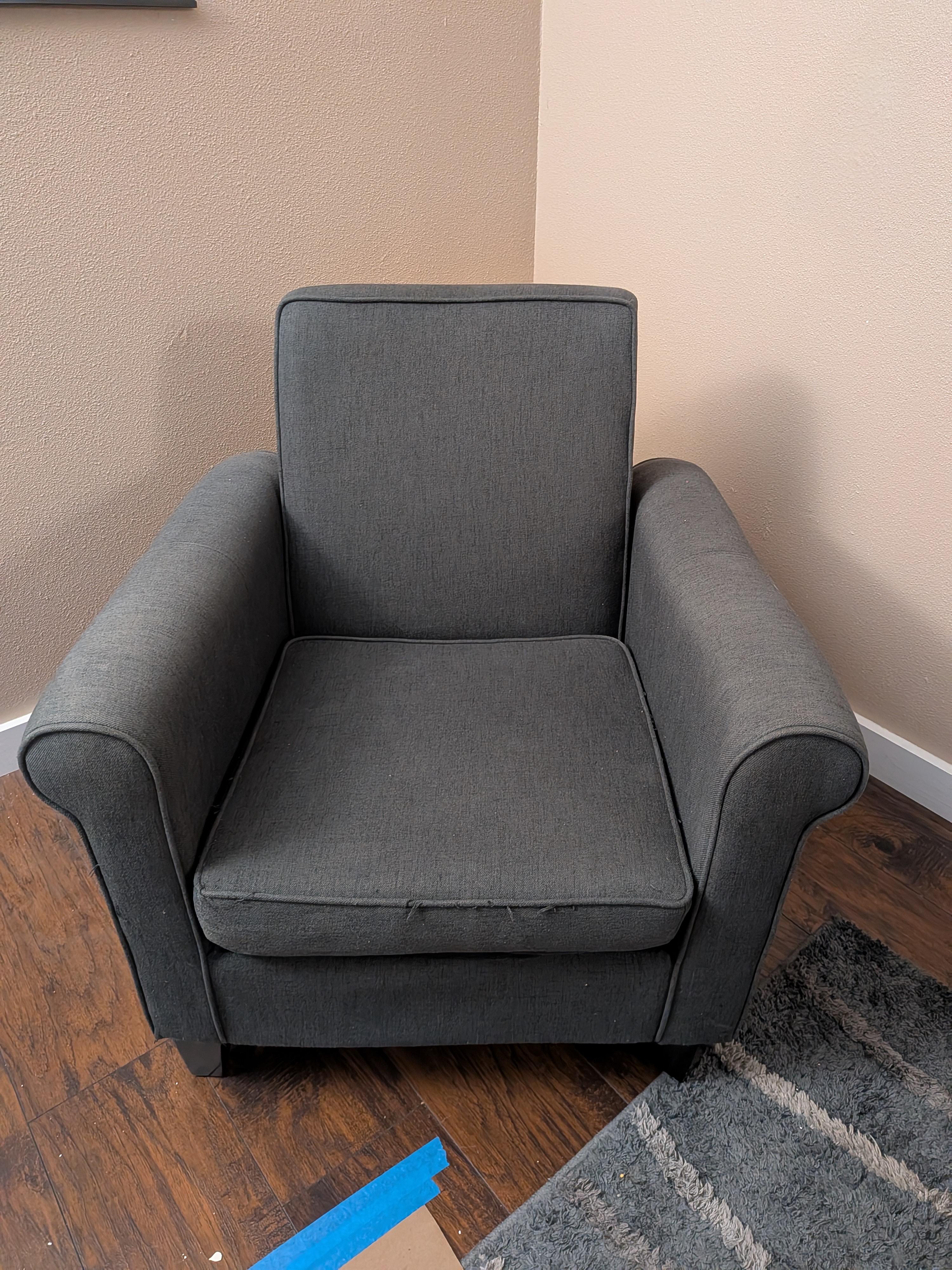 Comfortable Gray Accent Chair - Excellent Condition