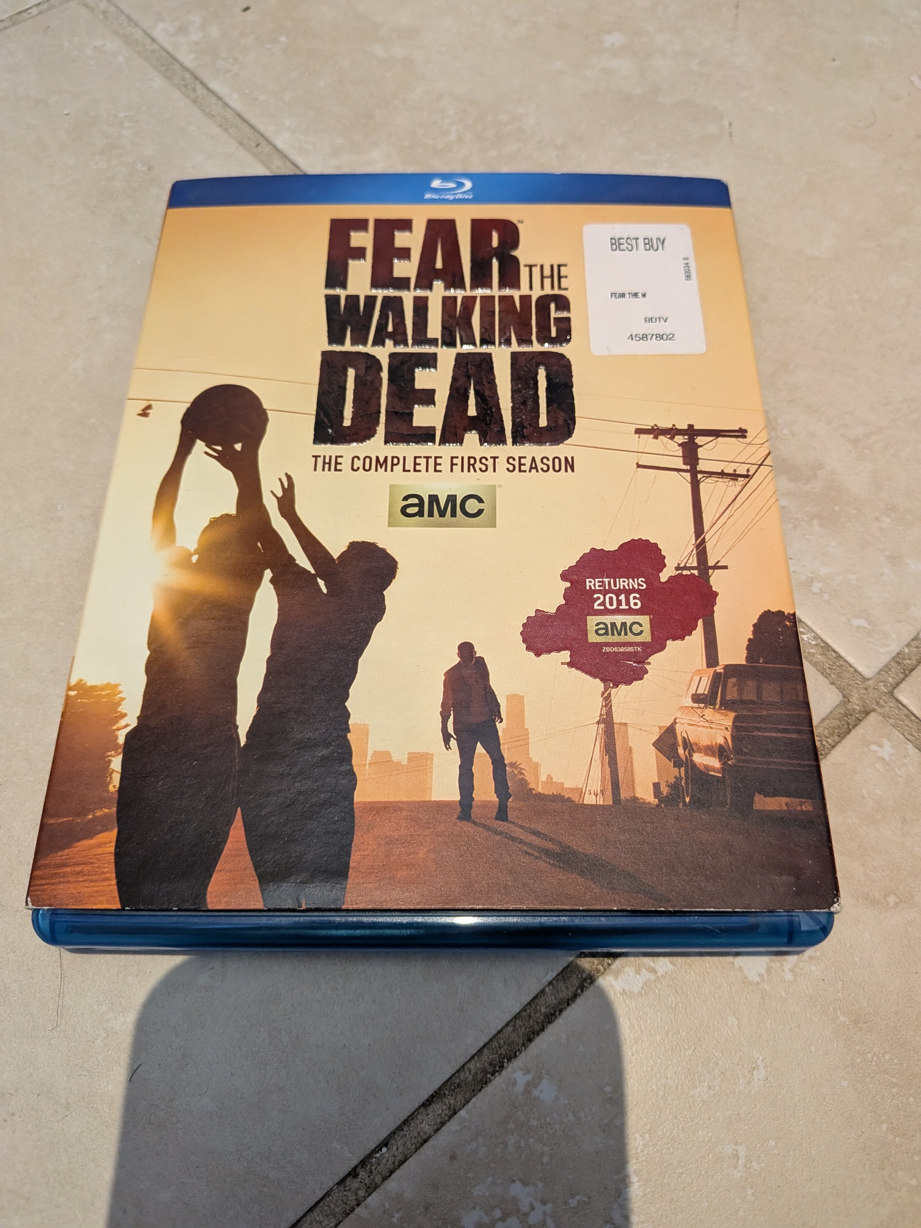 The Walking Dead Seasons 1-4 Limited Edition Blu-ray Collector's Lot with Fear the Walking Dead Season 1