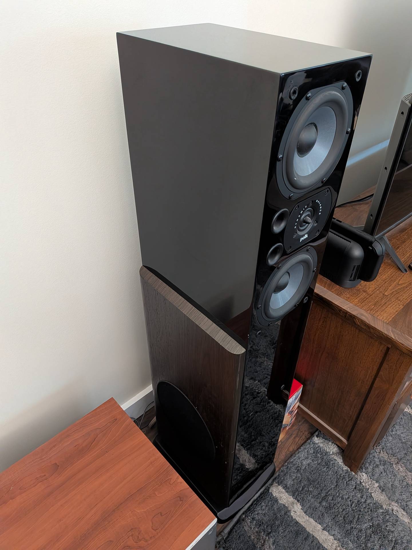 Polk Audio LSi15 Floorstanding Tower Speakers, Pair, Piano Black